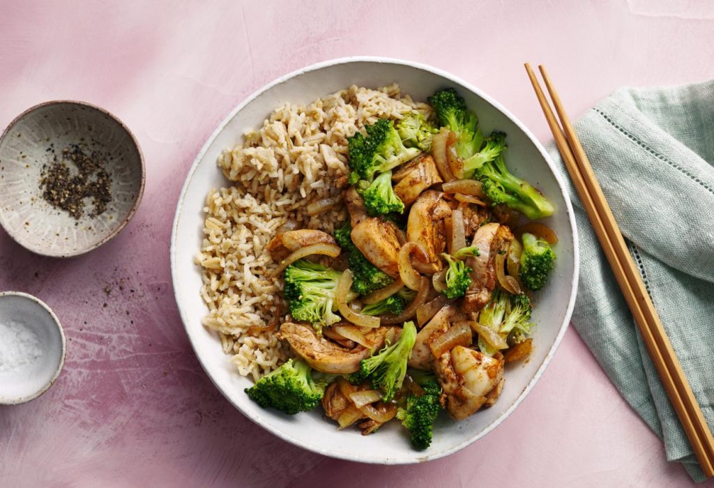 healthy_chicken_stir-fry_62165_16x9